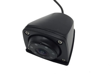 Camera giám sát xe buýt nhãn cầu 7 đèn hồng ngoại với ống kính chống nước 1,58mm