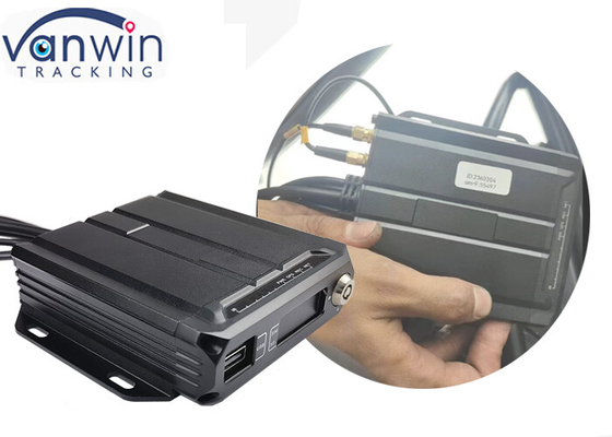 Máy ghi hình xe hơi Mini 4CH SD Card cầm tay với GPS Truck Tracking