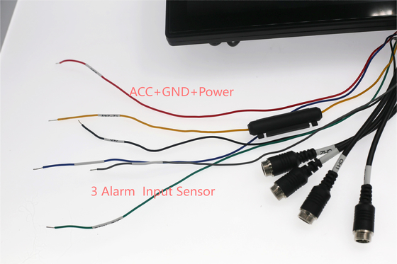 4G Car Mounted SD Card Recording All-in-One Machine với 4 kênh theo dõi và định vị GPS