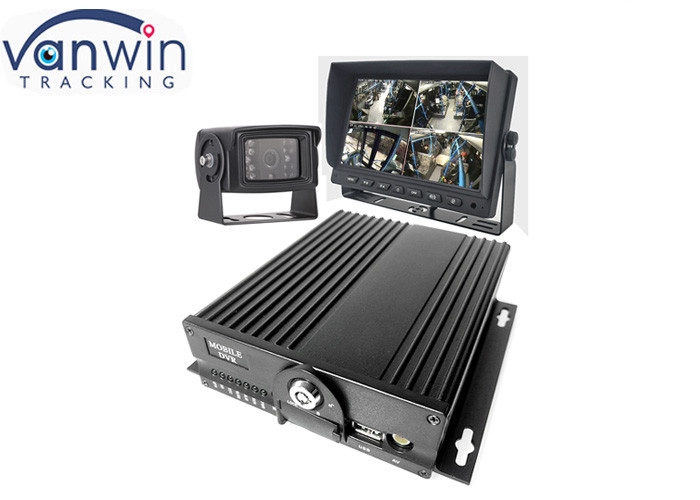 Thẻ nhớ 4G GPS Dual SD Đầu ghi dvr di động 8 kênh Giám sát WIFI cho Xe tải / Taxi / Xe buýt