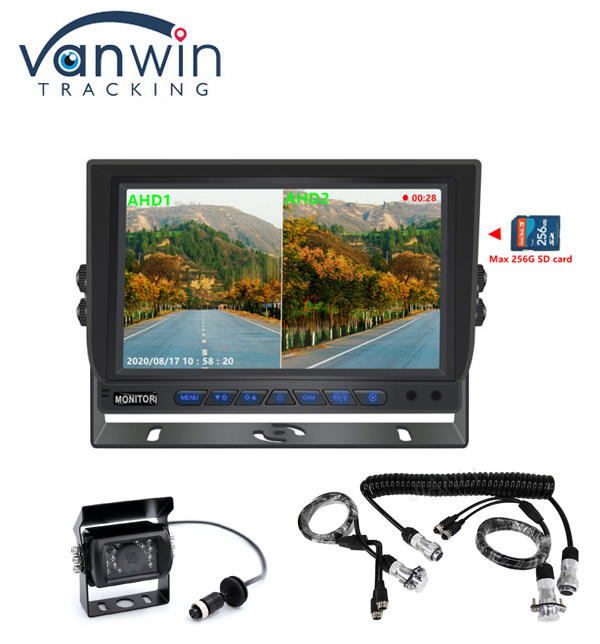 Chiếc xe mới xuất hiện AHD 4CH SD Card 1080P 9 inch Quad Monitor All In One DVR tích hợp cho xe tải